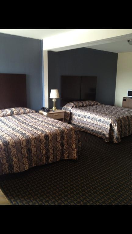 American Inn Graham Room photo